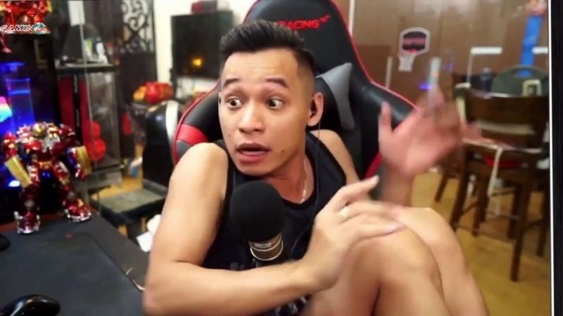 streamer-hot-1